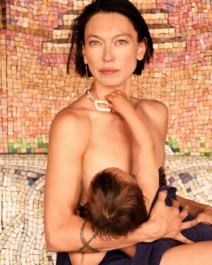 Sarain Fox Instagram - she’s a MOTHER. 

Wearing @ayimach_horizons at @swaianativefashion week.

Incredible images by @n8vfilm 🔥