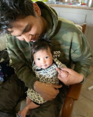 Sarain Fox Instagram - G’ZAAGIN DADDY! 

We love you to the moon and back.

My heart heals every day that we walk this journey together. Our babies have the best dad. I love watching you work hard at your relationship with them. Creating a strong foundation to grow from. 

Miigwetch for bringing the language and the drum into our everyday lives. I am forever grateful.

Happy Father’s Day babe! 

Love you! 

-Maamaatesiinh, ANimkiibanasie and Me!