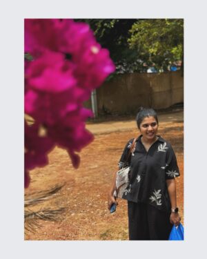 Saranya Pradeep Instagram - Just a casual day on vacation 🌸🍁
#galaday 

Mogudu photography 😍
@pradeepmanku 

#vacation #holiday #happiness #together #always 
#trees #flowers #beach #sunnyday #monsoon #colorsofnature #heaven #feels #gala #day #photography #photooftheday #outfit #outfitoftheday #comfy #casuals #casualstyle #monday #post