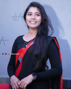 Saranya Pradeep Instagram - A well-known talented artist, Heroine Sharanya Pradeep, is bringing a different concept to the film #AmbajipetaMarriageBand. Her presence graces the event with charisma. @iam_sharanyapradeep 

#filmcombat #sharanyapradeep #sharanya #heroine #talent #actress #tollywood #movies #speech #black #celeb #celebrity