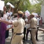 Saraswathi kuna Instagram - ఆంధ్రప్రదేశ్ కాంగ్రెస్ కమిటీ అధ్యక్షురాలు శ్రీమతి వైయస్ షర్మిలమ్మ గారి పిలుపుమేరకు మరియు ఆంధ్రప్రదేశ్ యువజన కాంగ్రెస్ రాష్ట్ర అధ్యక్షులు లక్కరాజు రామారావు గారి ఆధ్వర్యంలో ఆంధ్రప్రదేశ్ యువజన కాంగ్రెస్ మరియు ఎన్.ఎస్.యు.ఐ ఆధ్వర్యంలో దగ డీఎస్సీ వదు మెగా డీఎస్సీ కావాలి అని వెంటనే 30వేల ఖాళీలను భర్తీ చేసేందుకు నోటిఫికేషన్ విడుదల చేయాలని. ఈరోజు శ్రీకాకుళం లో ధర్మ ప్రసాదరావు మంత్రి ఇంటి ముటడి చేయడంతో.పోలీసుల దౌర్జన్యంతో వెంటనే యువజన కాంగ్రెస్ నాయకులను పోలీస్ స్టేషన్ కి తరలించడం జరిగినది. దీనిని తీవ్రంగా ఖండిస్తున్న ఆంధ్రప్రదేశ్ యువజన కాంగ్రెస్ రాష్ట్ర ప్రధాన కార్యదర్శి బట్టు శ్రీకాంత్ గారు... Indian Youth Congress Rahul Gandhi Manickam Tagore Indian National Congress @followers Srinivas BV Manu Jain Raksha Ramaiah S Mallikarjun Kharge Mamta Nagireddy Krishna Allavaru Indian National Congress - Andhra Pradesh YS Sharmila Reddy Rakesh Reddy P Raam Lakkaraju NSUI Andhra pradesh #APCC #AICC #BattuSrikanth #YSSharmila #RahulGandhi #ManickamTagore #MallikarjunKharge #AndhraPradesh #Guntur #Congress #AndhraPradeshElections2024 #AndhraPradesh