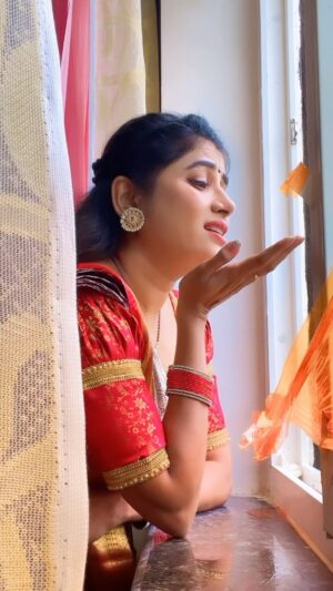 Saraswathi kuna Instagram - Super comedy @deepikapadukone