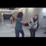Sarimah Ibrahim Instagram - Betapa sayangnya Qaidah pada Imani. 🤲🏻💚👁️👁️ Macam Adik sendiri... Tonight.. ep 3.. #lelakiitu on TV3 #tvseries @tv3malaysia @dramasangat @sarimahibrahim.fc