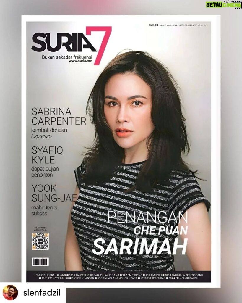 Sarimah Ibrahim Instagram - ❤️🤲🏻 Thank you @suria7.my @slenfadzil Sharifah Qaidah is the talk of the town. It never shine without Che Puan @sarimahibrahim Dapatkan edisi cetak u all di Secret Recipe, AEON atau 7E juga order di kedai suria (www.suria.my) Edisi digital pula muncul mulai minggu depan di www.suria.my 💔💔💔 Jom dengar Sarimah Ibrahim LIVE di SuriaFM jam 12.30 tgh hari esok dgn Kai Hassan! @tv3malaysia @dramasangat @tontonmy @whois.q_ @atifah818 @sarimahibrahim.fc 💔💔💔 #LelakiItu @sarimahibrahim #TV3 #SharifahQaida #fyp #fypシ