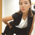Sarina Suzuki Instagram - 今日はジレセットアップ💙 @angelina_official.jp #紗理奈流styling