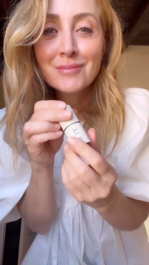 Sasha Alexander Instagram - @iliabeauty all day, every day🌸