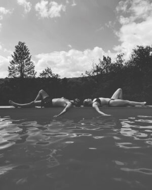 Sasha Alsberg Instagram - the people 💕 Part 1 of our heavenly trip to Château de Saint-Germain-des-Prés (@manorandmaker) 🏰❤️🇫🇷 

📷 Photography by @cre8vman 

#France #dordogne #manorandmaker #creativeretreat #visitfrance #chateaulife #summerholiday #cottagecore