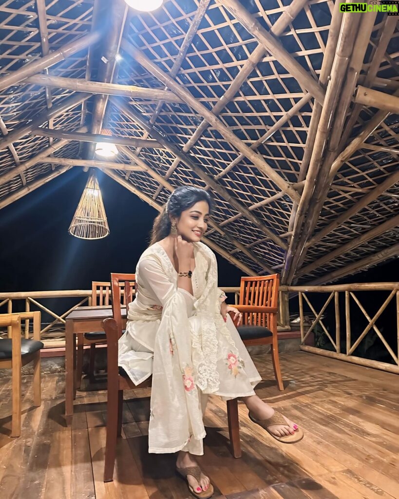 Sasmita Piyali Sahoo Instagram - You can’t spell awesome without ME😉❤️.. . . #picoftheday #positivity #light #night #attitude #love #live #life #odiagirl #actress #beautiful #white #vibes #peaceful #mind #beyou #instagram #sasmitapiyalisahoo