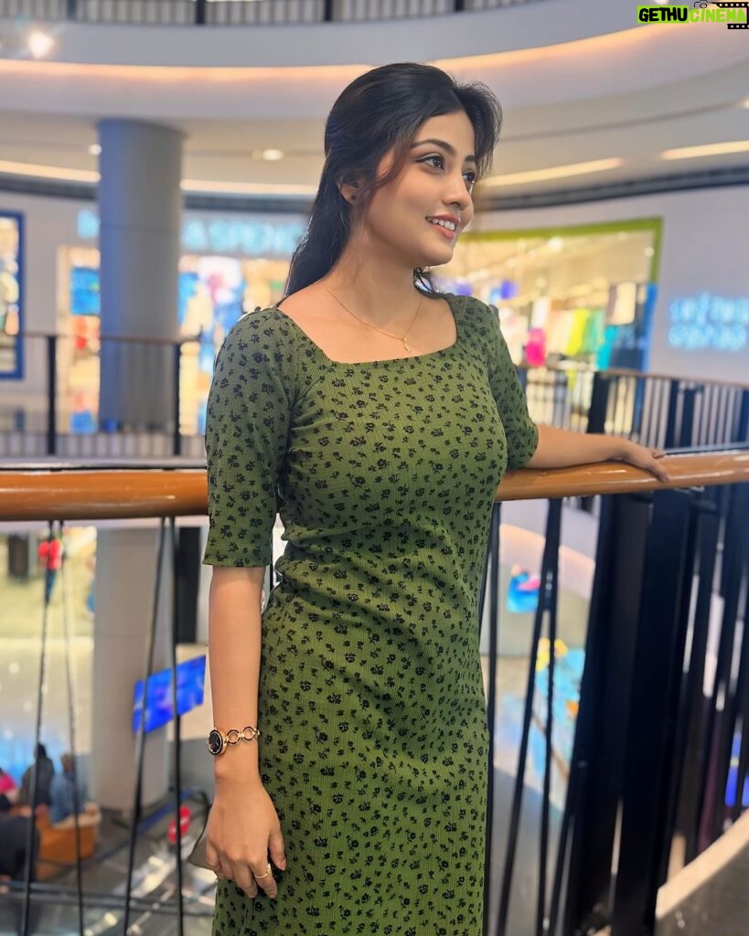 Sasmita Piyali Sahoo Instagram - Be! Don’t try to become🔥💫…. . . #picoftheday #love #life #positivity #beurself #vibes #expression #live #odiagirl #actress #beautiful #pretty #instagram #sasmitapiyalishaoo #instagood