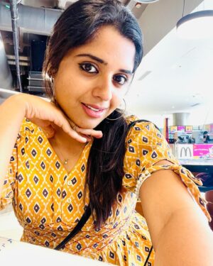 Sathya Devarajan Instagram - Photo dump a day keeps all the bad vibes away ❤️😝 
.
.
.
#sathyadevarajan #randomdump #sundayfunday