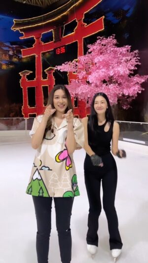Satida Pinsinchai Instagram - หมดทั้งใจแค่เธอไม่เคยเปลี่ยน☺️ @nuneworanuch #ชูลูปาก้าตาปาเฮ้