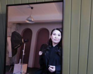 Saule Yusupova Instagram - Буду участвовать в шоу, где комики борются за денежный приз. Попросили написать город, который я представляю и тут я растерялась. Есть село Варна, где я родилась и выросла, там живут мои родные. Мое село. Есть город Челябинск, там прошли мои студенческие годы, и вообще это первый город, который я увидела. Есть Москва, город в котором я состоялась и даже немного приросла к нему. Вопрос: какой город представлять?