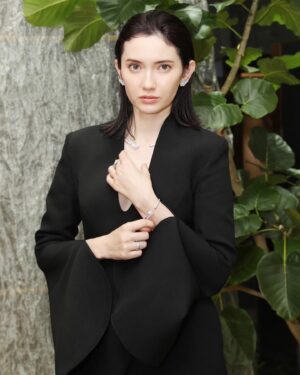 Saya Ichikawa Instagram - ⁡
5月24日にオープンするブシュロン表参道のオープニングレセプションに伺いました。
ジュエリーにうっとり。お店の内装もめちゃ可愛かった
きらきらしてたなぁー
きらっ
⁡
@boucheron 
#BoucheronOmotesando
#ブシュロン表参道
#PR