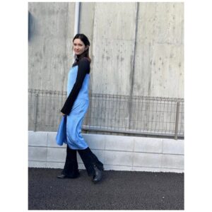 Saya Ichikawa Instagram - 「建もの探訪」のお正月スペシャル！渡辺篤史さんとさらば青春の光の森田さんと一緒に素敵な住宅を巡らせていただきました。
⁡
外壁素材を褒めすぎてなかなか建物の中に入らない渡辺さん、そしてつっこみまくる森田さん。楽しい時間でした。

そして！
明後日(8日)成人の日は、JWAVEのホリデースペシャル「京都芸術大学 presents WHAT’S ART」をお送りします。今年で三年目！9時間の生放送、がんばります
お時間許す方ぜひぜひ。メールもお待ちしてやす
⁡
渡辺篤史の建もの探訪
さらば森田＆市川紗椰　建もの大好き芸能人ＳＰ
1月7日 あさ6:00～7:00
⁡
JWAVE   FM COCOLO HOLIDAY SPECIAL「京都芸術大学 presents WHAT’S ART 2024」
1月8日　9:00〜17:55

⁡
#衣装 は
#トップス　@aic_official
#キャミワンピース　@baumundpferdgarten
#パンツ  @aoiwanaka.official
#ブーツ  @alm._official
#シルバーリング　@porettofelun_jewelry
#クォーツリング
@bellis_jewerly_official
#リング @maaa_jewelry
#特別出演　
#猫のアルちゃんさん　
#相手にされない　
#でも癒し