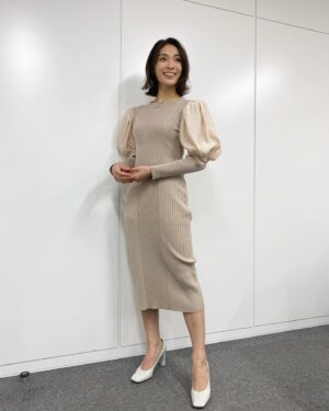 Sayaka Akimoto Instagram - 11/19 マイナビBe a booster!衣装です。
このワンピース、きちんと見えるのに楽ちんでお買取りしました✨

ワンピース
lanvin_en_bleu_womens
ネックレス、ピアス 
abiste_official

ありがとうございました😊