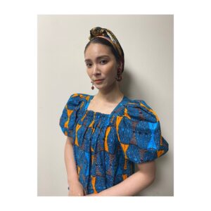 Sayaka Akimoto Instagram - 今年度から、
NHK 高校講座『歴史総合』のレストランこんぺいとうのオーナーを担当させて頂いております。
食事から紐解く歴史総合。
歴史に疎かった私でも毎回楽しく学べています。
皆様も是非ご覧下さい。

歴史総合は、Eテレ　隔週水曜日、朝10：00〜10：20放送です。
今は夏休み中なので放送時間の変更があるかもしれません。
ホームページにてチェックして下さい。

オーナーの衣装も歴史にちなんだモノを着させて頂いてます🌞
そちらもご注目くださいませ。

https://www.nhk.or.jp/kokokoza/tv/rekishisougou/
