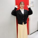 Sayaka Isoyama Instagram - 12月21日(木)21時〜 読売テレビ・日本テレビ系 『秘密のケンミンSHOW 極』に出演します！ 茨城で私も大好きなグルメが登場します！！ カーディガン、シャツ、スカート　@arpege_story
