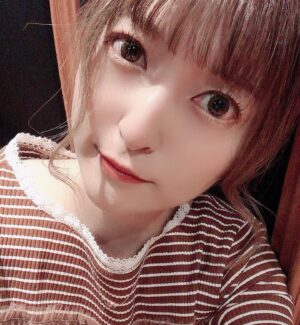 Sayaka Kanda Instagram - 髪が伸びて、ツインお団子とか出来るようになりましてん。
私服はcanoneだよ