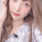 Sayaka Kanda Instagram - からのウェーブ巻き。