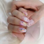 Sayaka Kanda Instagram - いってきました。 #ellenail #うるうるネイル #くまさんグミいるよ