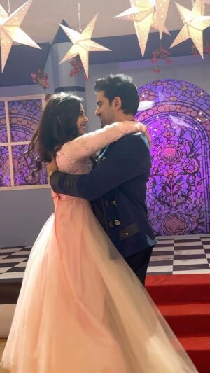 Sayali Salunkhe Instagram - 🌈✨💫
#kuvan 

#baateinkuchankaheesi  #starplus