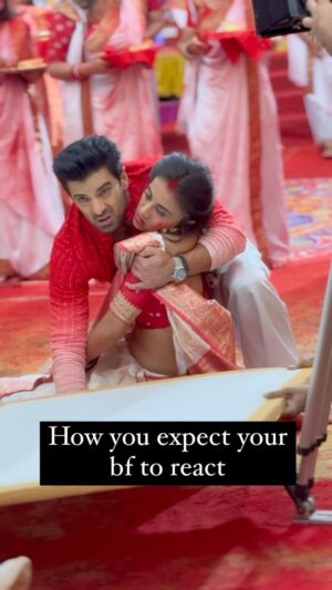 Sayali Salunkhe Instagram - #blooper 
#kuvan
#baateinkuchankaheesi