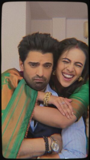 Sayali Salunkhe Instagram - Dosti Badi ya pyaar 
What’s your take ??????
Comment and let me know 
#baateinkuchankaheesi