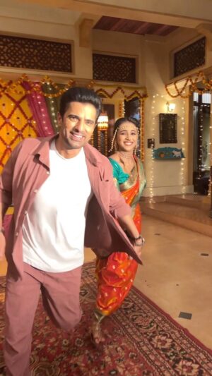 Sayali Salunkhe Instagram - Run vandu run ! Everyone who’s watching the show would be praying for this visual . No ? Stay glued ..you never know of Kunal comes up with some plan to take her away ❤️ 

#kuvan #baateinkuchankaheesi