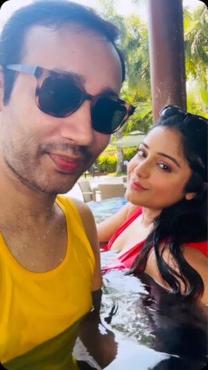 Sayantani Guhathakurta Instagram - Even though you're growing up, you should never stop having fun. 🚘🏡🏝️💃🕺

#reels  #reelvideo #friendshipgoals #reelsinstagram #reellove 
#reeitfeelit #reelkarofeelkaro #reelkorbofeelkorbo #boireeltime #trending #weekendvibes #weekenddestination #closetonature 
@ibiza_the_fern_resort_and_spa