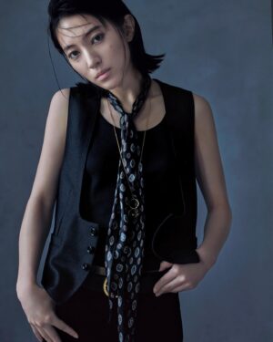 Sayu Kubota Instagram - GINGER 9月号 スタイリスト長澤実香さんの「ブランド連載」× @celine に登場させて頂きました。長澤さんをはじめ、スタッフの皆さんが新しい道筋を示してくれた、夢膨らむ撮影でした。ぜひ誌面でご覧下さい。