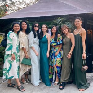 Sazzy Falak Instagram - On the 24th of February 2024, 

Hubby @nash_idrus and I made our way to @tiarasaescapes to celebrate @elynaeffendi & @mas_memeds’ 20th wedding anniversary and what a gorgeous occasion it was! 

Organised by the amazing party planner @jeslinahashim, everything was planned to the tee!

20 years of marriage is no feat! Congratulations to the amazing couple who showed us that strength and patience really do pay off. 

We love you both so much!