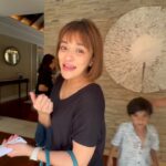 Sazzy Falak Instagram - Starting our first day in @westinlangkawi super strong. We were immediately in awe of our two bedroom villa as you can tell by our excited voices. From our previous experience, Westin hotels has proved again and again to be the best holiday stays for families with their variety of family activities. Here’s a little tour of our villa. We’re definitely going to have a ball staying here the next 5 days! 😍 #nashsazzylangkawi #imaanlilytiararoselangkawi #idrisnashnazrillangkawi