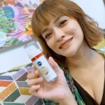 Sazzy Falak Instagram - What a life i’m living! Everything i ever wanted, I GOT IT. Let me let you in my secret! Im using NIVEA Luminous630 Anti Age & Spot Serum Moisturizer to make my skin more youthful & glow. From Worlds No.1 Anti Spot Serum! It contains Breakthrough Anti Spot ingredient that is proven 10x more effective than other renowned brightening ingredients! My gosh! Now my skin looks glowing, youthful and spotless! Go get yours now. Trust me it works! #myNIVEA #NIVEALuminous630 #TrustMeItWorks @mynivea