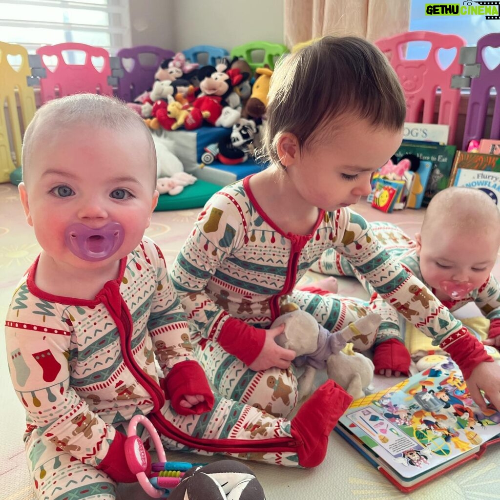 Scarlett Hefner Instagram - Merry Christmas 🎄❤️