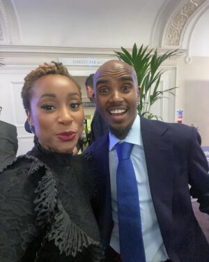 Scarlette Douglas Instagram - Had the best time last night at the @sportgivesback awards. Lovely to be there as an ambassador for @dallagliorugbyworks with @lawrence_dallaglio and the team and so good seeing so many inspirational people in the same room 🙌🏾👏🏾 Swipe to see my favourite celebrity in the last pic 👉🏾 😉

#sportgivesback #awardshow