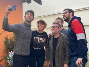 Sebastián De Caro Instagram - @sebadecaro EN GELATINA 🎸

Una visita muy interesante y una propuesta aún mejor en #IndustriaNacional con @pedrorosemblat @aramburumarcos @lacopecope y @matimowszet ✨Andá a Youtube ya mismo 🎬

Gracias Seba, ojalá des el sí 🥹 ¿la comunidad que opina? 🍿