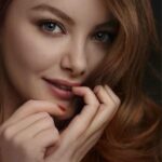 Sedef Şahin Instagram - Unutmayın! Hayatını mahvetmiş bedbaht insanların ihtiyaç duyduğu şevkat,sizin bir anlık sevgi dolu bakışınızdadır! Eksik olmasın 😉 iyi geceler💋 #smile #always