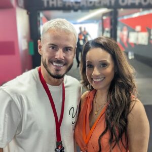 Seema Jaswal Instagram - Sunshine and smiles on the hottest day of the year! All for a very worthy cause. 🙌🏽

✅ @sidemen FC vrs YouTube All-Stars
✅ £2.5 million raised for charities 
✅ 62,000 in attendance 

Thanks for having me 💛#sidemencharitymatch