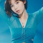 Sei Shiraishi Instagram - 🦋 フレッシュなブルーのタイネックレスを重ね着けして、自分だけのスタイルを表現。 みなさんはどの色が好みですか？☺︎ @BOUCHERON #BoucheronSpringColors #BoucheronQuatre