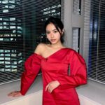 Seira Anzai Instagram - 03.24(Sun) 14:00~ NTV #シンニッポンミステリー 是非ご覧下さい~♥️ hair&make: @eif_aibakiyoshi stylist: @df4810 One-piece: @elainehersby Pierce: @knowhowjewelry Shoes: @sergiorossi