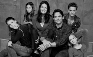 Sela Ward Instagram - Coming from the South, I was raised to value the importance of family. I think about this family…once and again. 😉