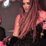 Selen Görgüzel Instagram - Sahneye çıktığım an sanki bir büyü bir yerlerden aniden gelir ve ruhu size çarpar ve tamamıyla kontrolünüzü kaybedersiniz... Michael Jackson Hayat sahnesinde dans ettiğin bensem kalbinin ritmini ona uyduracaksın…😉