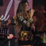 Selen Görgüzel Instagram - 22.12.23 #açılışgalası #sahnemizden🎶🎤🎼🎤 Ceket&Çizme @pinarkerimoglu @lady__estrella Saç @doganoz_ Fotoğraf @eve_line_photo