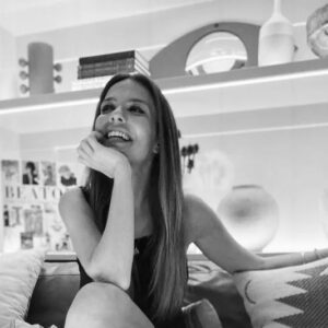 Selen Soyder Instagram - Fridayyyyyy🖤🤍