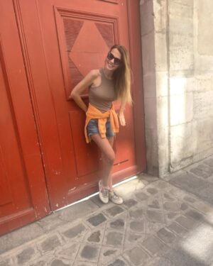 Selen Soyder Instagram - Hava 30 derece🌞🥳 Yaz cok güzel🍇🍇
