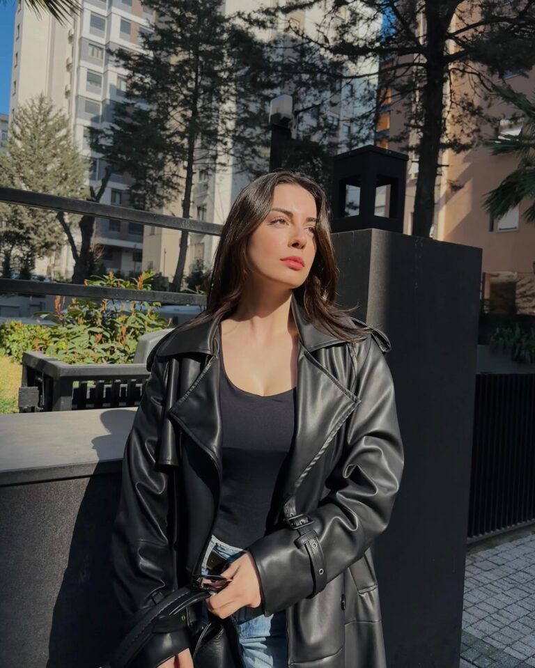 Actress Selin Türkmen HD Photos and Wallpapers March 2024