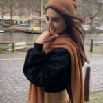 Selin Genç Instagram – Kısa günün karı gibi #dump #amsterdam 🤸