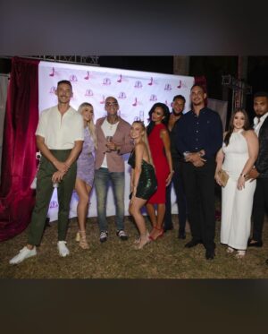 Selita Ebanks Instagram - Thank you @pamela_flygirl for entrusting me with the role of Creative Director for the @girlpowercayman & @missworldcayman annual fashion show fundraiser. It was a blast! Gratitude to all the amazing models, guests, and sponsors. #GirlPower #WomenEmpowerment #Caribbeanart Special thanks to @HULU @disney @freeform for featuring it on your platform. #Blessed #Grateful GRAND CAYMAN: Secrets in Paradise 🇰🇾🇰🇾🇰🇾🇰🇾🇰🇾🇰🇾🇰🇾🇰🇾 WATCH NOW!