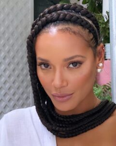 Actress Selita Ebanks HD Instagram Photos and Wallpapers April 2024