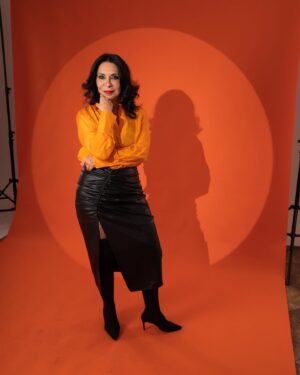 Sema Keçik Instagram - Turanjjj🦋💫🤩❤️🧿🕺🏾❤️💃🏻⭐️🐞🌺
Her renge bulanmak.
#hayatakarken #lifestyle #color #stage 
#actress #fotoğraf #look